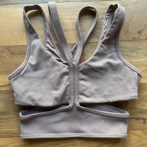 Alo Yoga Slit Cutout Ribbed Stretch Sports Bra, Mauve Size Med | Yoga Gym